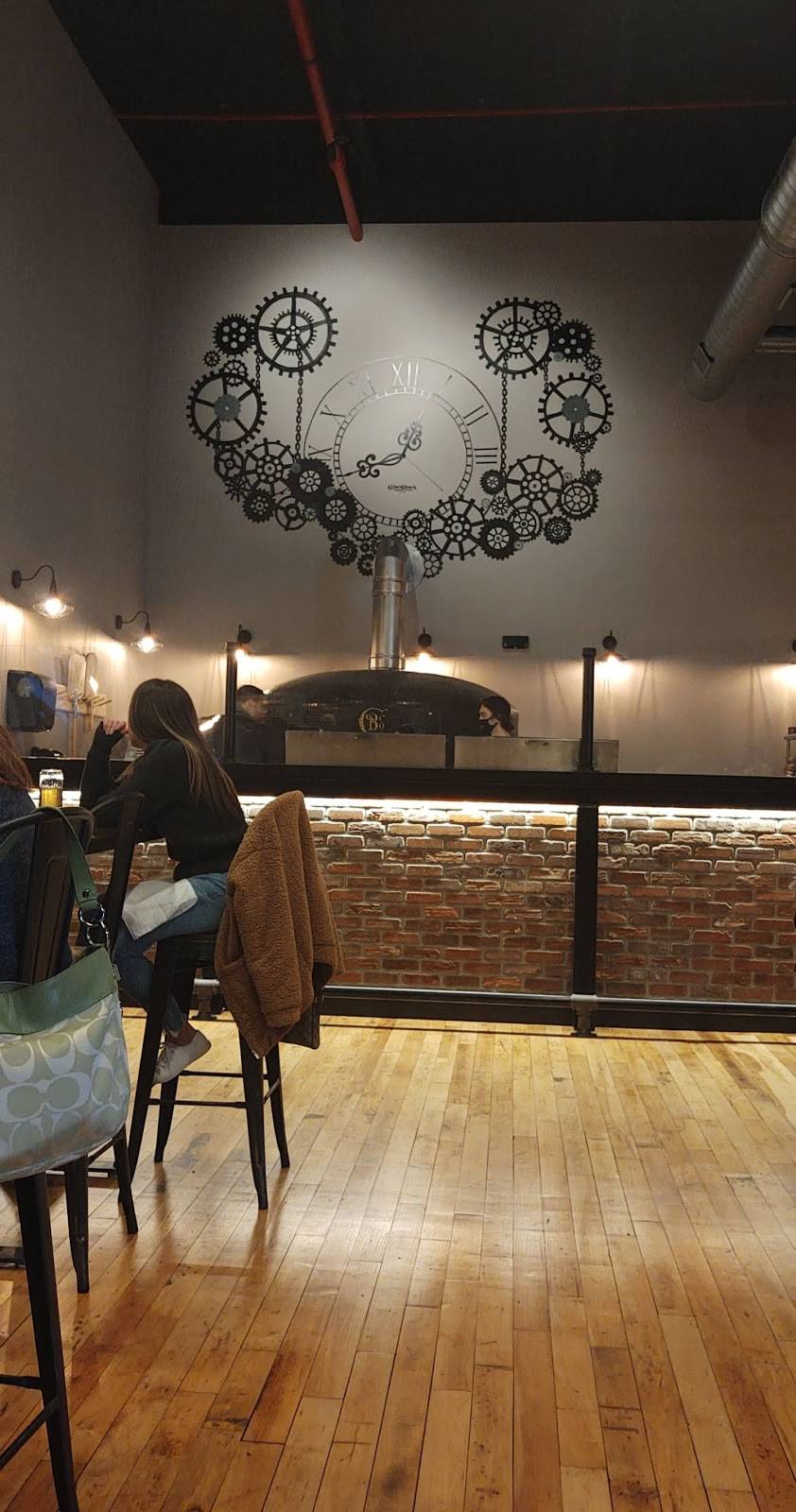 Clocktown Brewing Company | restaurant | 135 S Main St, Thomaston, CT 06787, USA | 8608808240 OR +1 860-880-8240