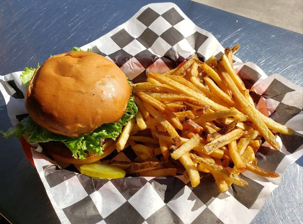 truburger | restaurant | 8115 Oak St, New Orleans, LA 70118, USA | 5042185416 OR +1 504-218-5416