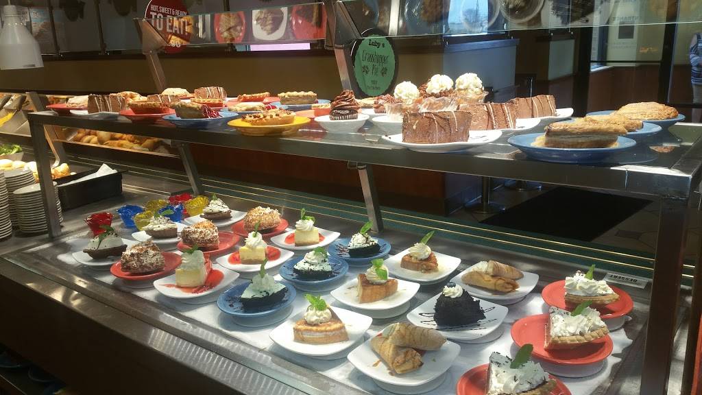 Lubys | restaurant | 12405 East Fwy, Houston, TX 77015, USA | 7134559998 OR +1 713-455-9998