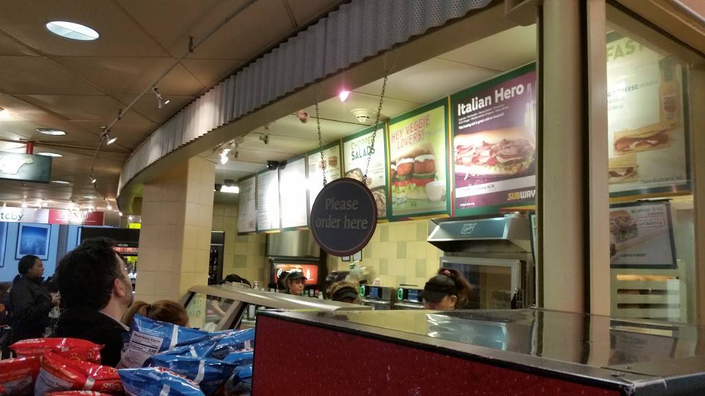 Subway Restaurants | restaurant | 10000 W OHare Ave, Chicago, IL 60666, USA | 7734629942 OR +1 773-462-9942