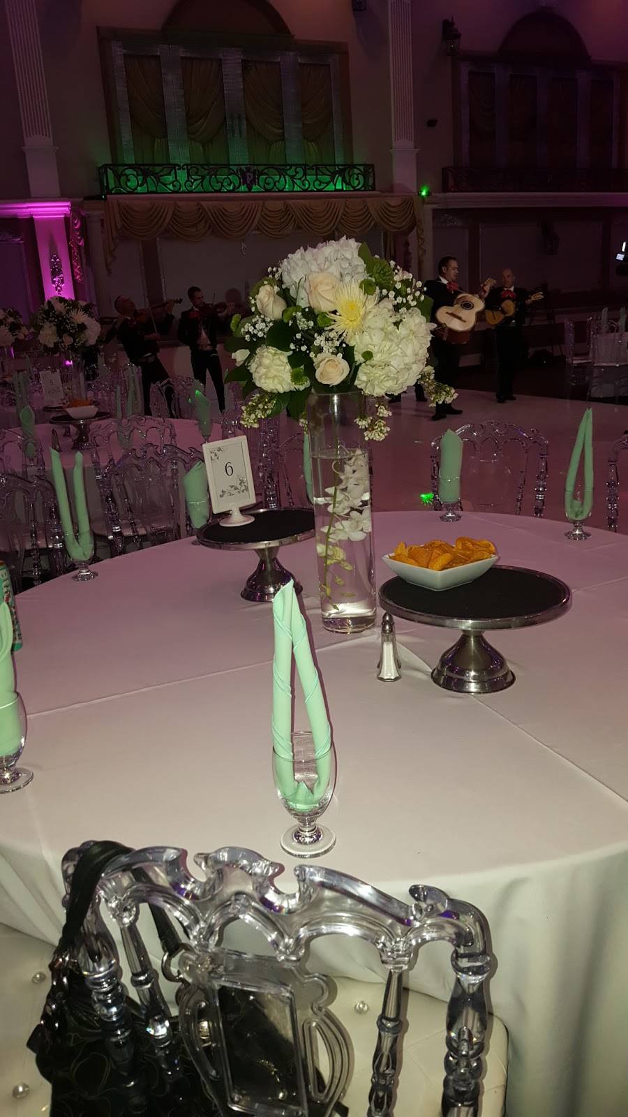 Platinum Banquet Hall | restaurant | 8704 Van Nuys Blvd, Panorama City, CA 91402, USA | 8186722626 OR +1 818-672-2626