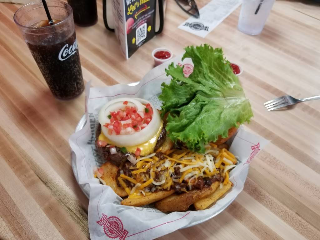 Fuddruckers | restaurant | 4311 E Colonial Dr, Orlando, FL 32803, USA | 4078261093 OR +1 407-826-1093