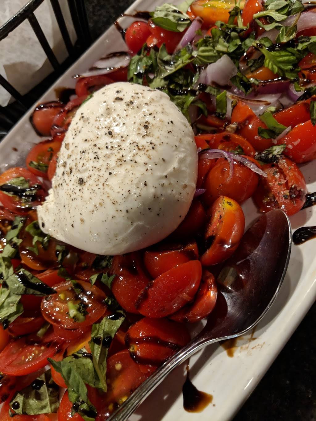 Carrabbas Italian Grill | restaurant | 650 N US-441, The Villages, FL 32159, USA | 3524301304 OR +1 352-430-1304