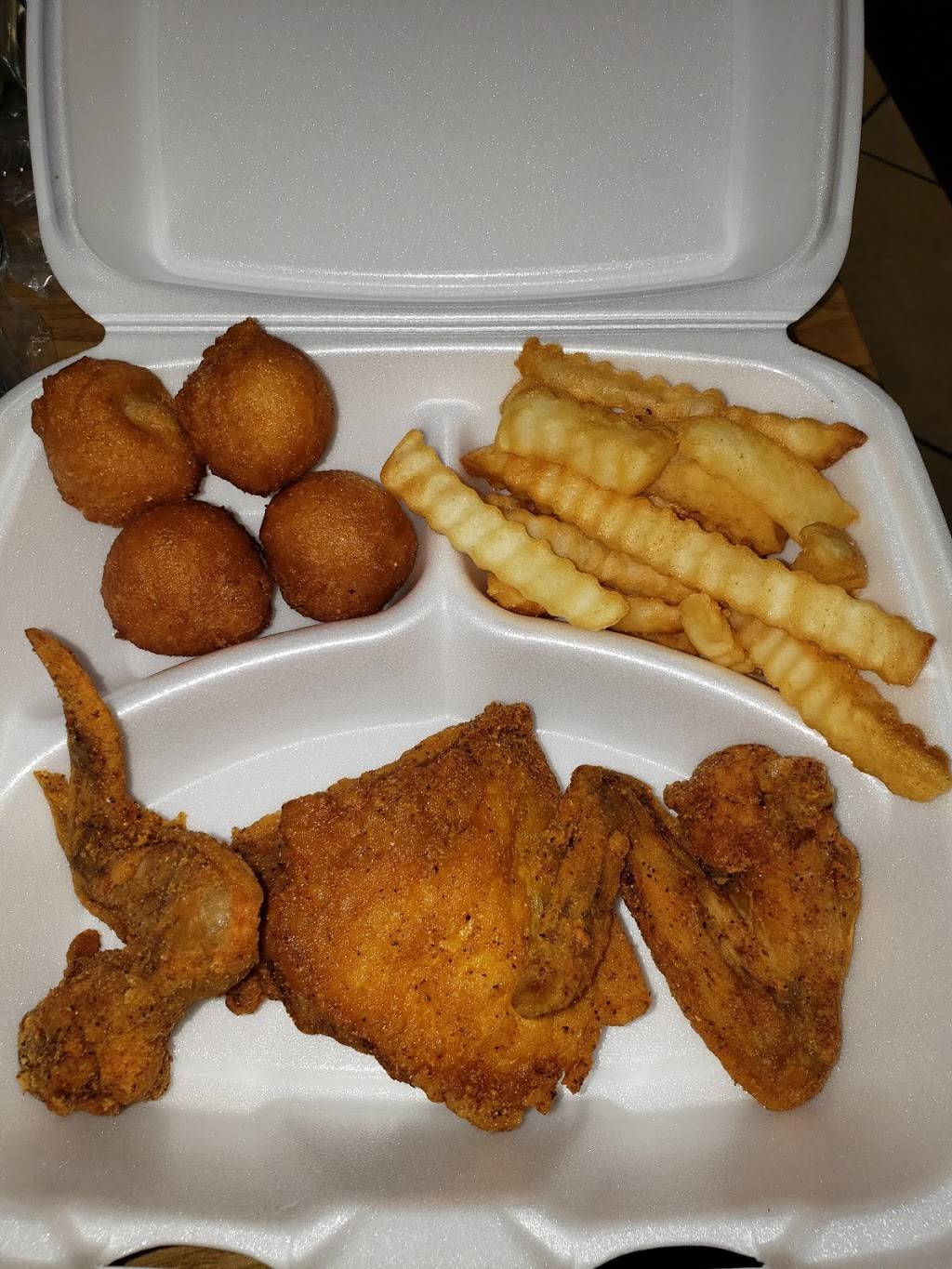 Lennons | restaurant | 2405 W. NC 24 Hwy, Bowdens, NC 28398, USA | 9102932833 OR +1 910-293-2833