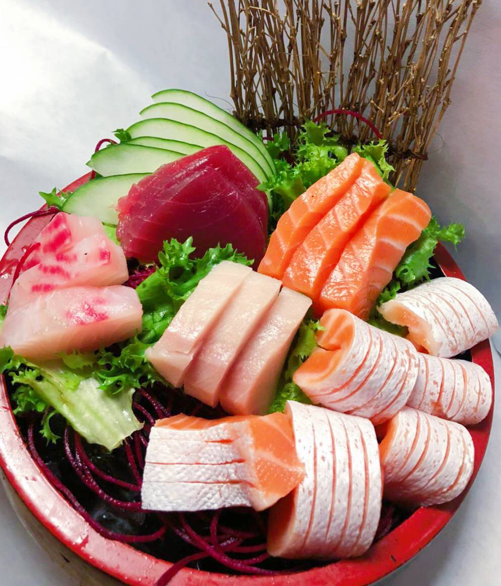 Night Fish Sushi and Asian Cuisine | restaurant | 1421 W Chicago Ave, Chicago, IL 60642, USA | 3123743988 OR +1 312-374-3988