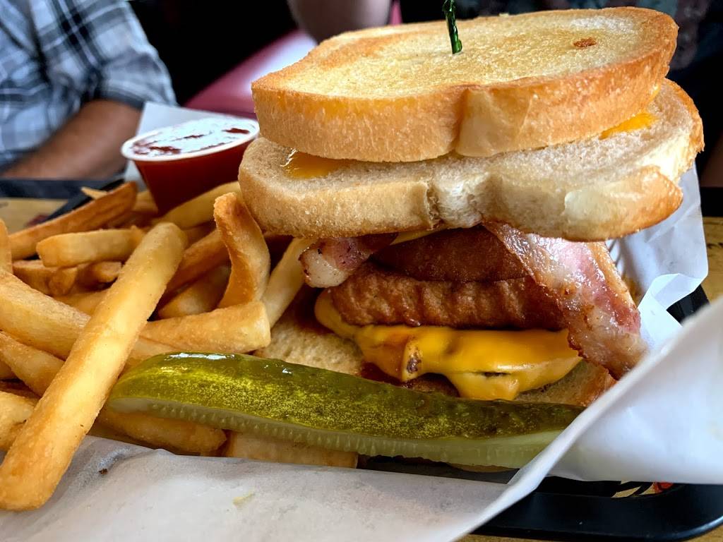 Olathes Downtown Diner | restaurant | 409 E Santa Fe St, Olathe, KS 66061, USA | 9138399165 OR +1 913-839-9165