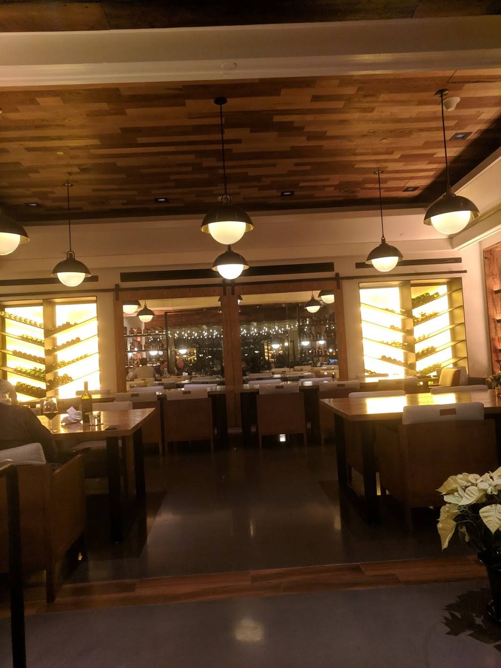 Mowry & Cotton | restaurant | 6000 E Camelback Rd, Scottsdale, AZ 85251, USA | 4804232530 OR +1 480-423-2530