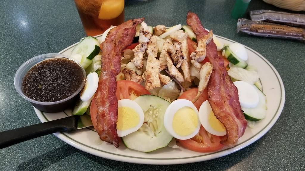 Mays Family Restaurant | restaurant | 2295 W Front St, Berwick, PA 18603, USA | 5707522700 OR +1 570-752-2700