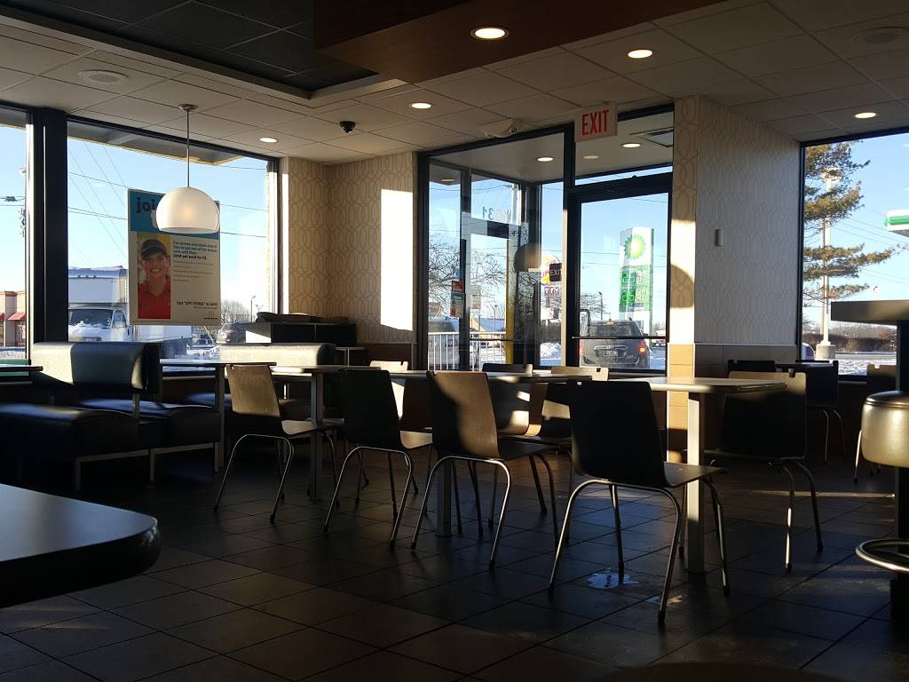 McDonalds | cafe | 1031 N Green St, Brownsburg, IN 46112, USA | 3178526133 OR +1 317-852-6133