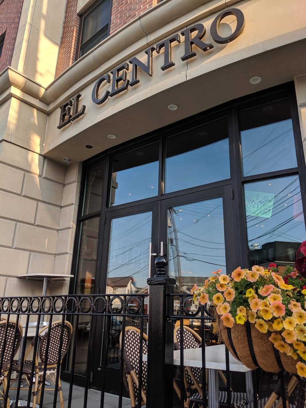 El Centro - Dedham | restaurant | 338 Washington St, Dedham, MA 02026, USA | 7814616178 OR +1 781-461-6178