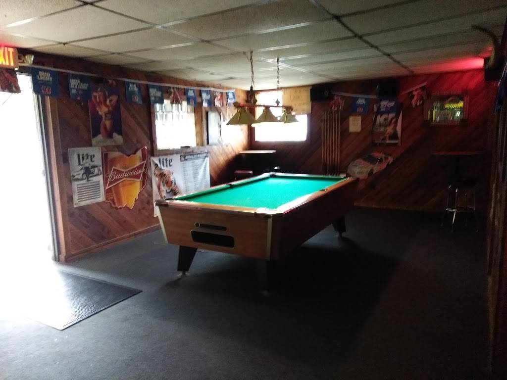 J Ds Bar & Grill | restaurant | 2406 Spring Grove Ave, Cincinnati, OH 45214, USA | 5137216867 OR +1 513-721-6867