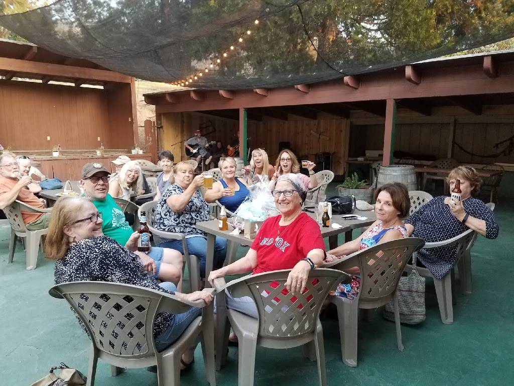 Pierpoint Bar & Grill | restaurant | 801 CA-190, Springville, CA 93265, USA | 5594839110 OR +1 559-483-9110