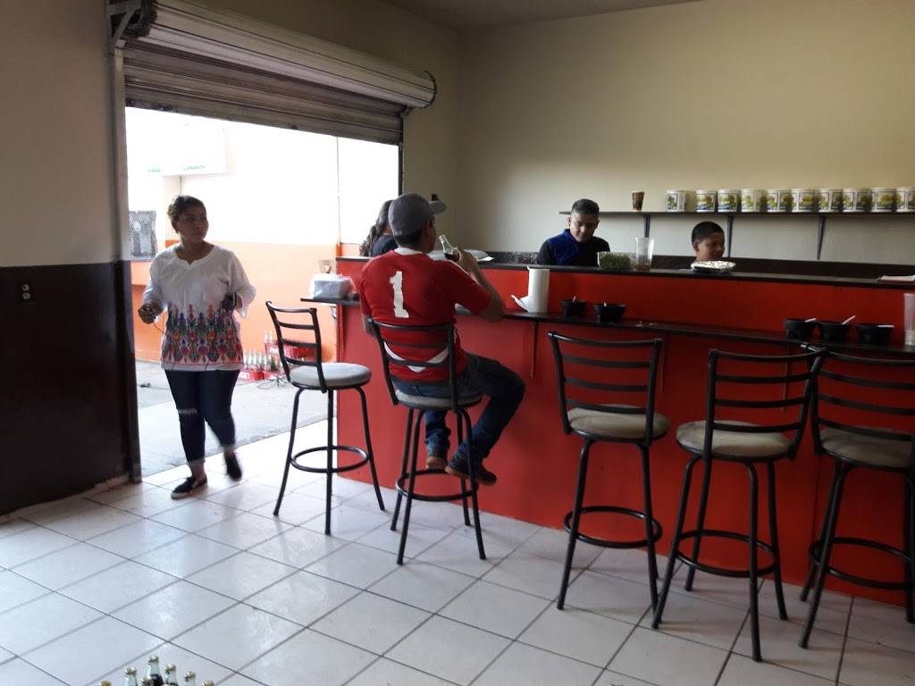 Guerrero Menuderia y Antojitos | restaurant | Av. Hermosillo 206, Obrera, Tijuana, B.C., Mexico | 016643867249 OR +52 664 386 7249