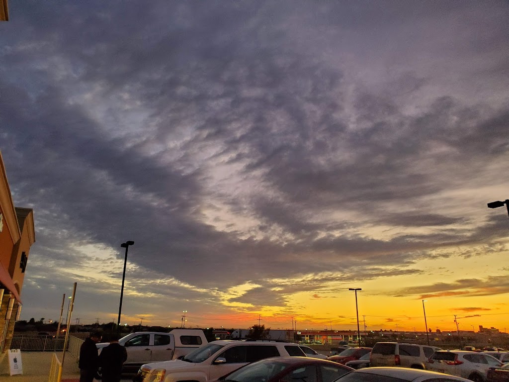 Panda Express | restaurant | 2603 North East, Bob Bullock Loop, Laredo, TX 78045, USA | 9567220061 OR +1 956-722-0061