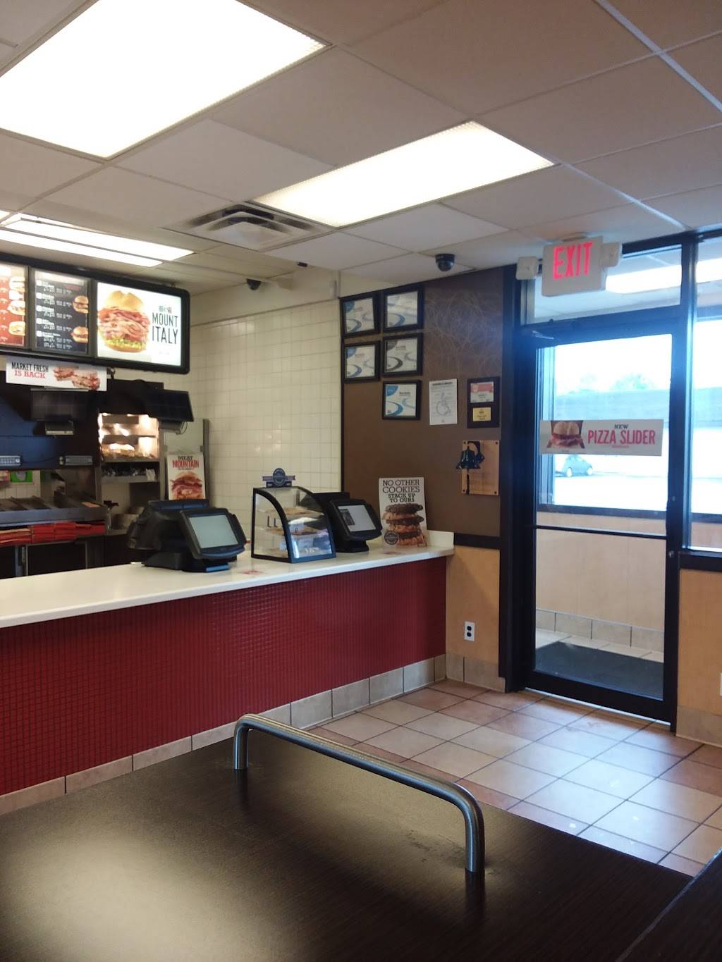 Arbys | restaurant | 3302 Cleveland Ave NW, Canton, OH 44709, USA | 3304928518 OR +1 330-492-8518