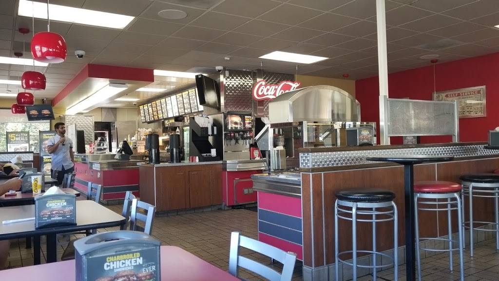 Carls Jr. / Green Burrito | restaurant | 1000 Farmers Ln, Santa Rosa, CA 95405, USA | 7075712001 OR +1 707-571-2001