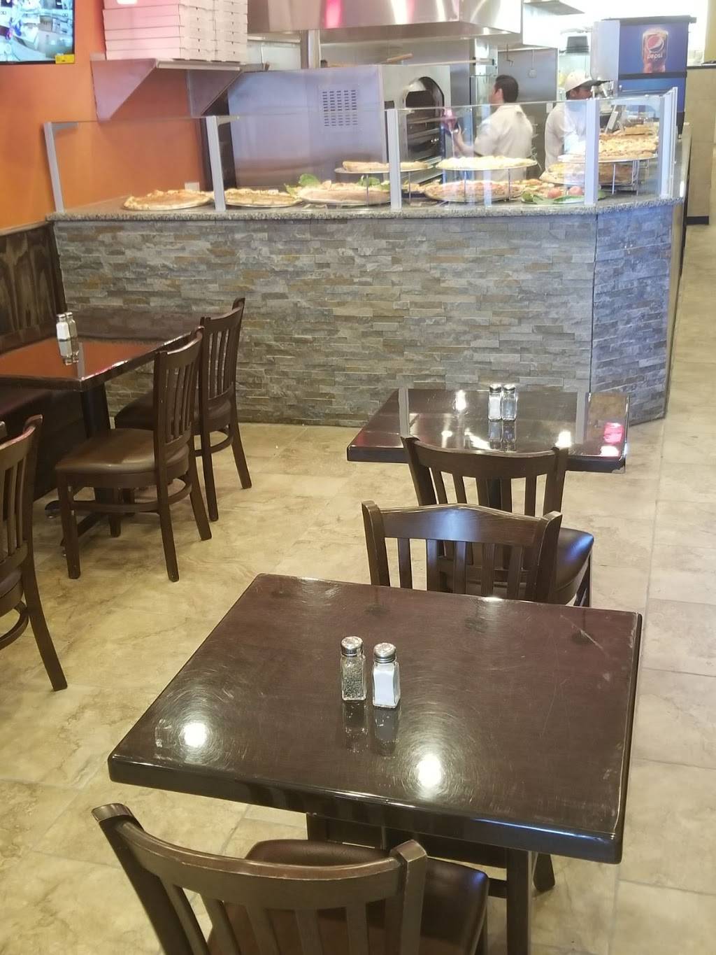 Aldo and Manny Pizza and Pasta | restaurant | 1431 Arch St, Philadelphia, PA 19102, USA | 2156609020 OR +1 215-660-9020