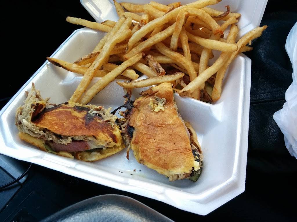 Ace Biscuit & Barbecue | restaurant | 711 Henry Ave, Charlottesville, VA 22903, USA | 4342021403 OR +1 434-202-1403