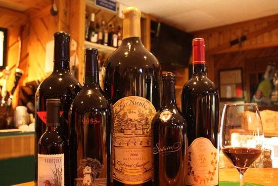 Teddy Griffins Road House | restaurant | 50 Highland Pike Rd, Harbor Springs, MI 49740, USA | 2315267805 OR +1 231-526-7805