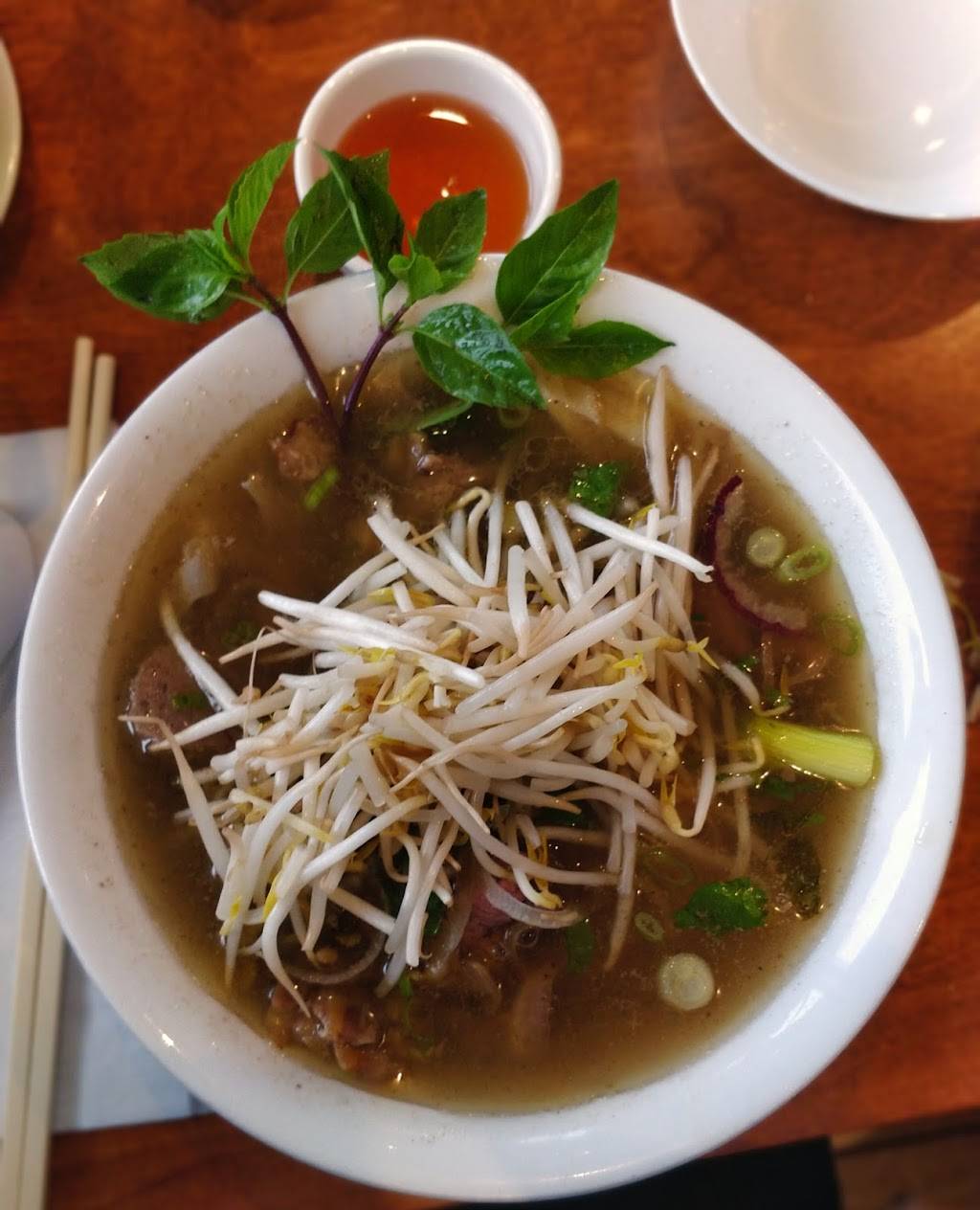 Phở Hưng Restaurant | restaurant | 1195 Dundas St E, Mississauga, ON L4Y 2C1, Canada | 9052758588 OR +1 905-275-8588