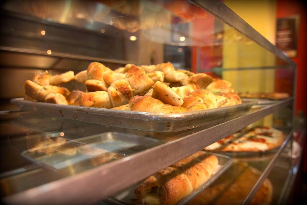 Primavera Pizzeria & Family Restaurant | restaurant | 38 Lake Rd, Congers, NY 10920, USA | 8452670666 OR +1 845-267-0666