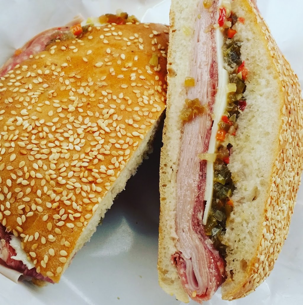 J.P. Graziano Grocery | restaurant | 901 W Randolph St, Chicago, IL 60607, USA | 3126664587 OR +1 312-666-4587