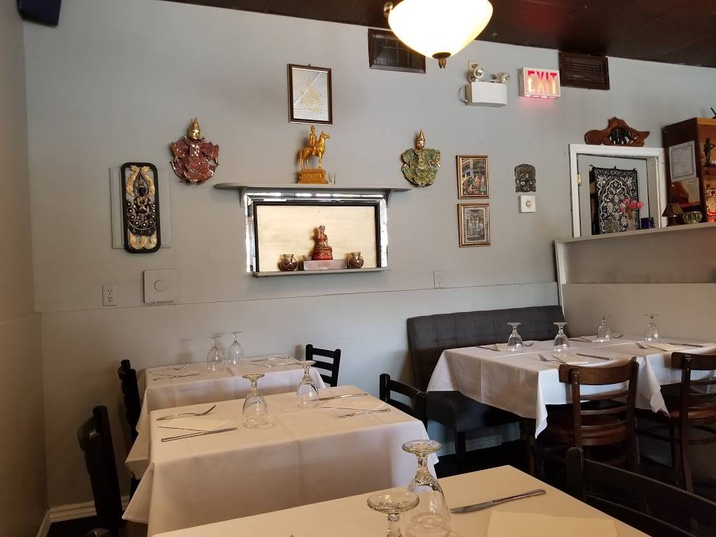 Mango Rain | restaurant | 1714 Lakeshore Rd W, Mississauga, ON L5J 1J5, Canada | 9059191374 OR +1 905-919-1374