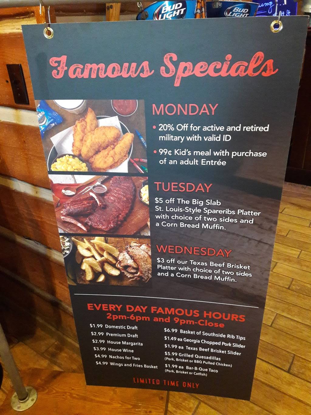 Famous Daves Bar-B-Que | restaurant | 1951 N Rainbow Blvd, Las Vegas, NV 89108, USA | 7026465631 OR +1 702-646-5631