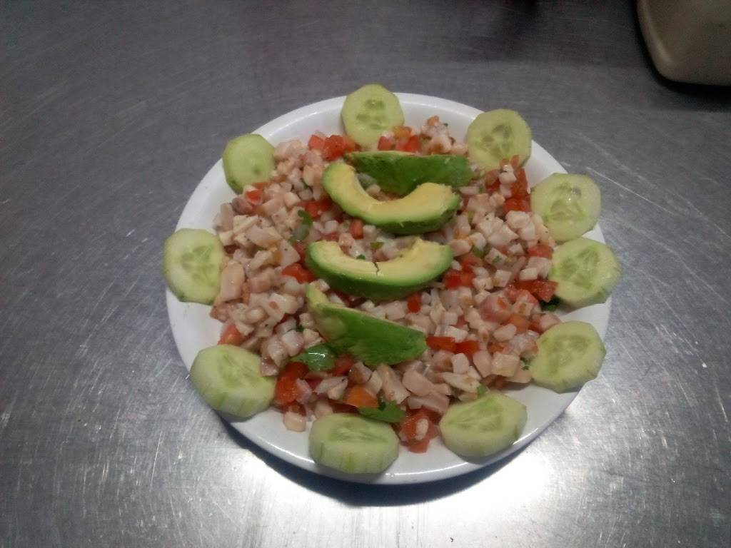 Restaurante de Mariscos Héctor | restaurant | Blvd. Fundadores 8409, El Rubi, 22637 Tijuana, B.C., Mexico | 016646375037 OR +52 664 637 5037