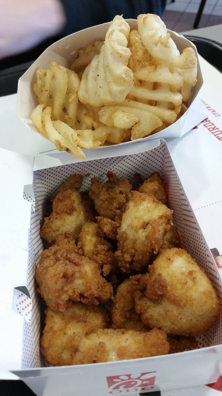 Chick-fil-A | restaurant | 3200 Hulen St, Fort Worth, TX 76107, USA | 8177374904 OR +1 817-737-4904