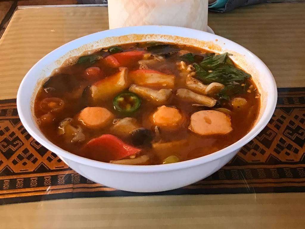 Lao-Thai Restaurant | restaurant | 4937 E Kings Canyon Rd, Fresno, CA 93727, USA | 5592512800 OR +1 559-251-2800