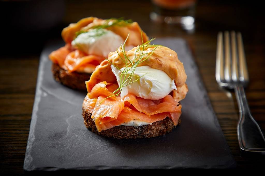 LGs Bar | restaurant | 1525 N Wells St, Chicago, IL 60610, USA | 3128889368 OR +1 312-888-9368