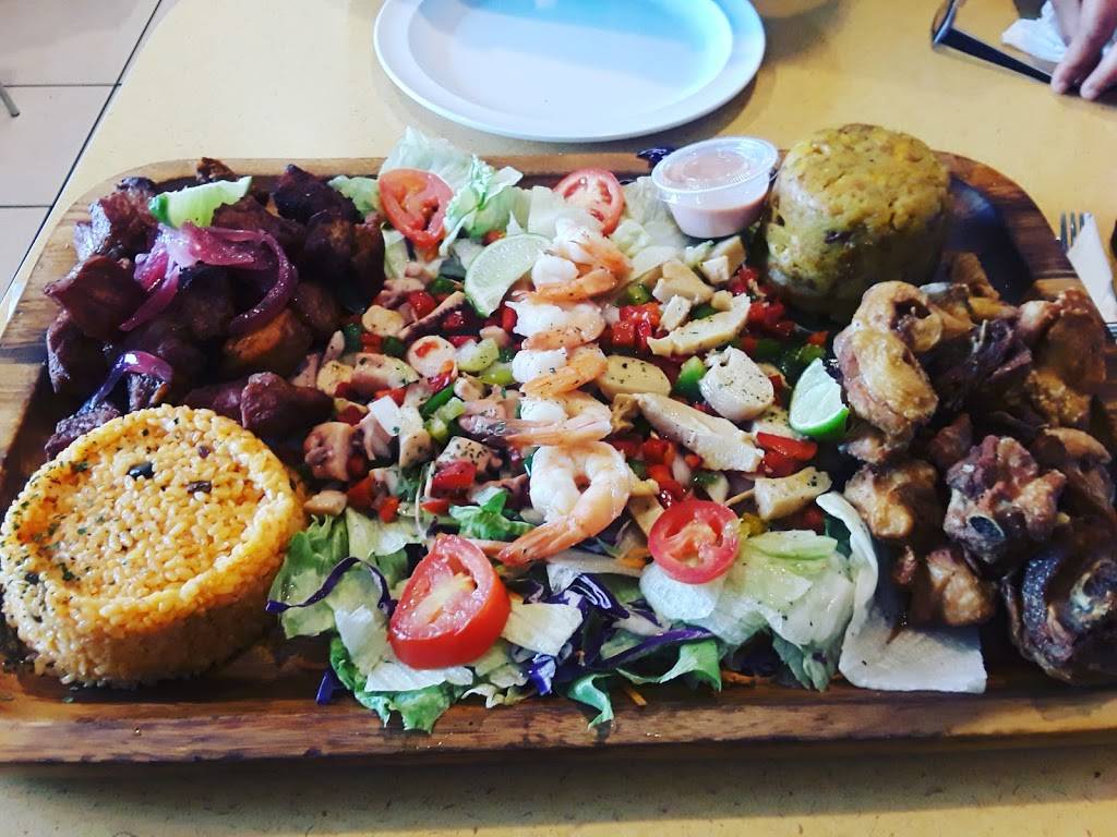 Antojitos Navideños todo el año | restaurant | 635 Robin Rd, Lakeland, FL 33803, USA | 8635006585 OR +1 863-500-6585