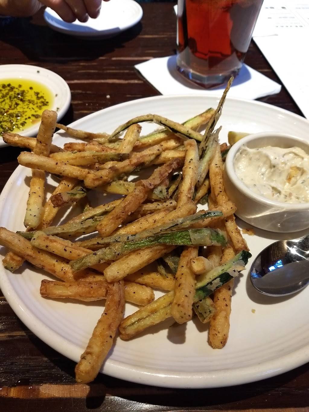 Carrabbas Italian Grill | restaurant | 5690 S Westnedge Ave, Portage, MI 49002, USA | 2693810607 OR +1 269-381-0607