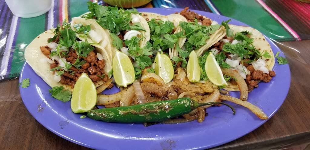 La Moreliana Meat Market | restaurant | 1510 Callaghan Rd, San Antonio, TX 78228, USA | 2104321364 OR +1 210-432-1364