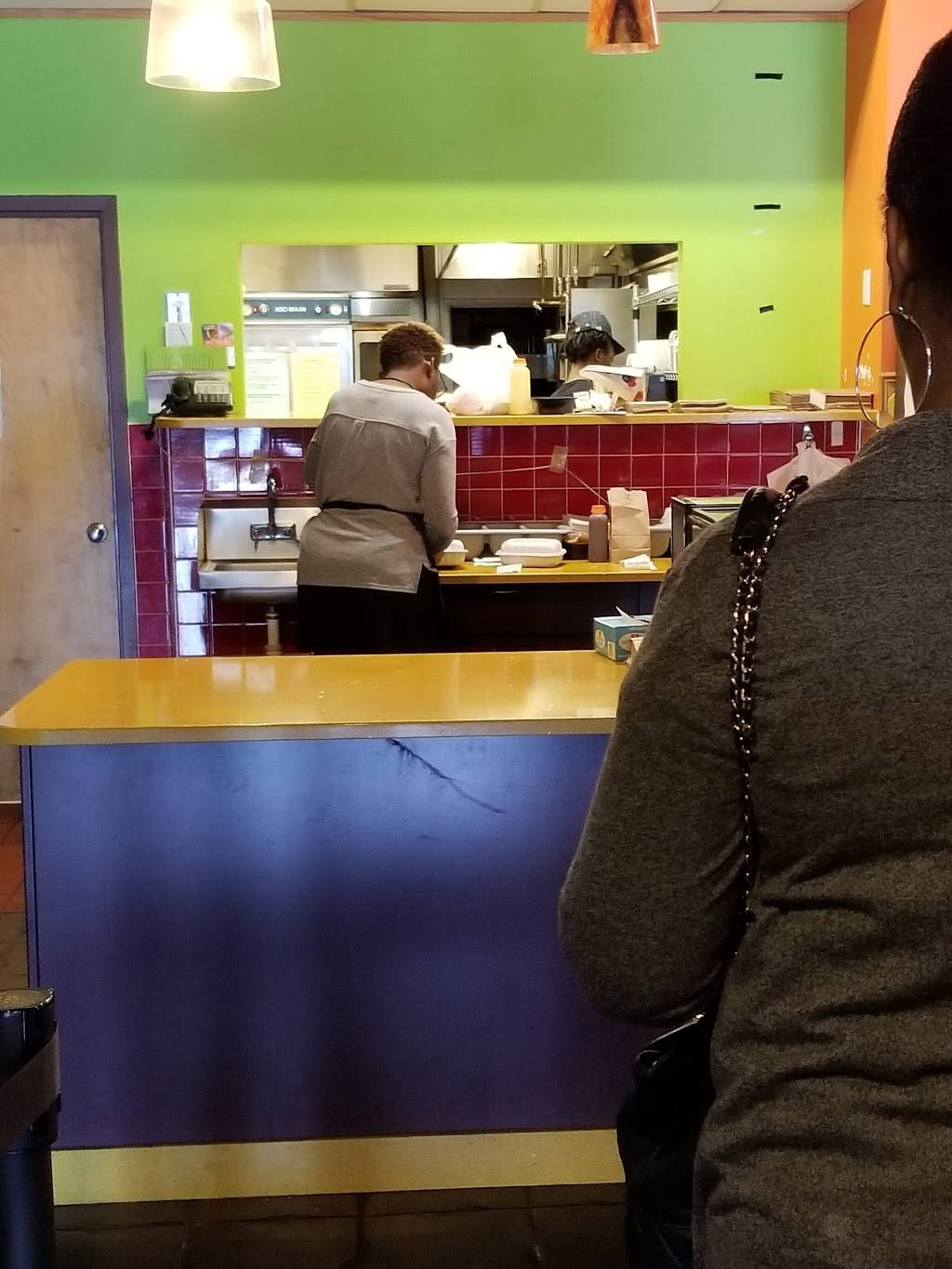 Muffin Man Caribbean Cafe | cafe | 9432 Lanham Severn Rd, Lanham, MD 20706, USA | 3014591144 OR +1 301-459-1144