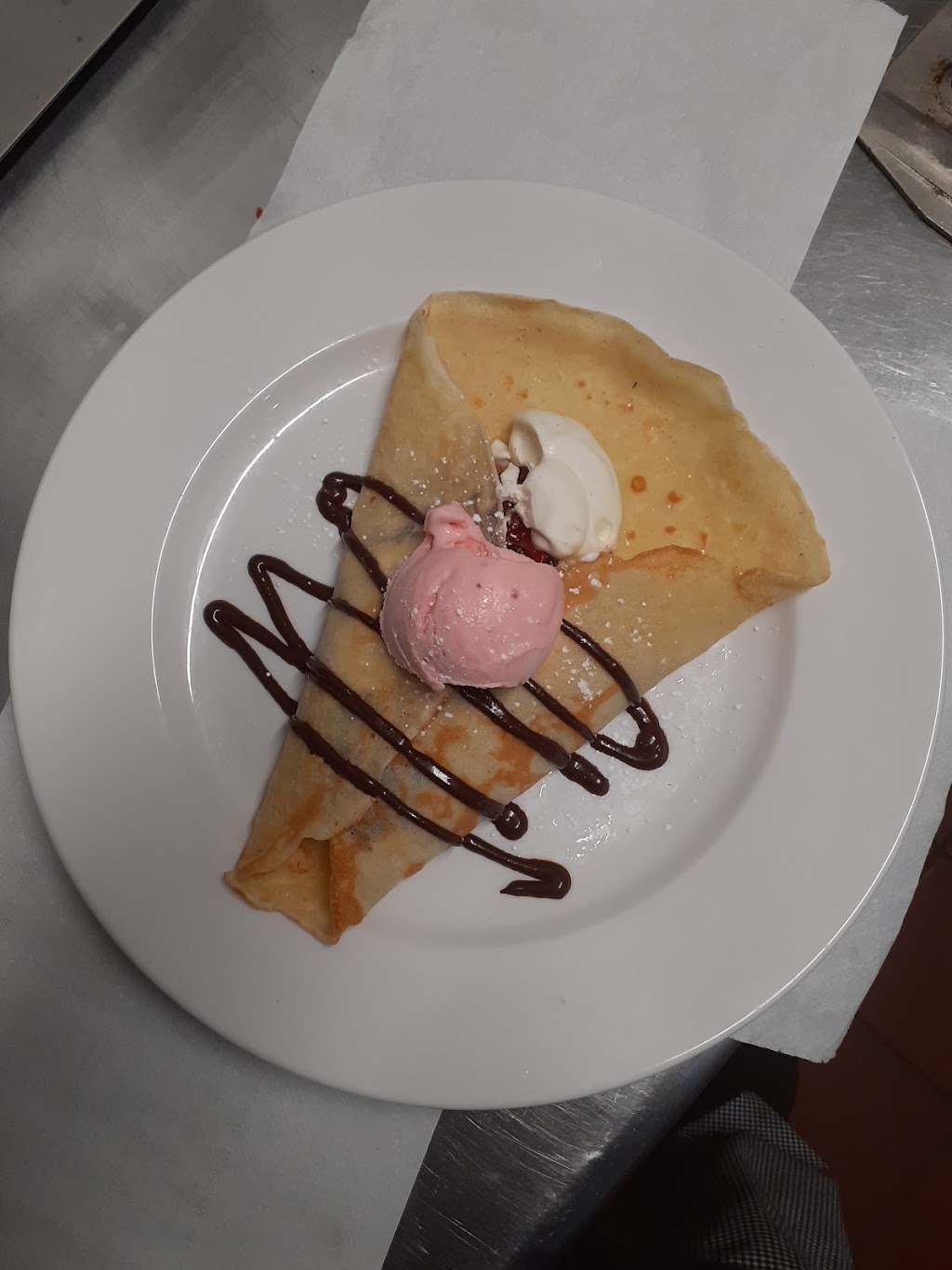 Fernandos Mediterranean Cuisine | restaurant | 244 Mulberry St, Newark, NJ 07102, USA | 8622157267 OR +1 862-215-7267