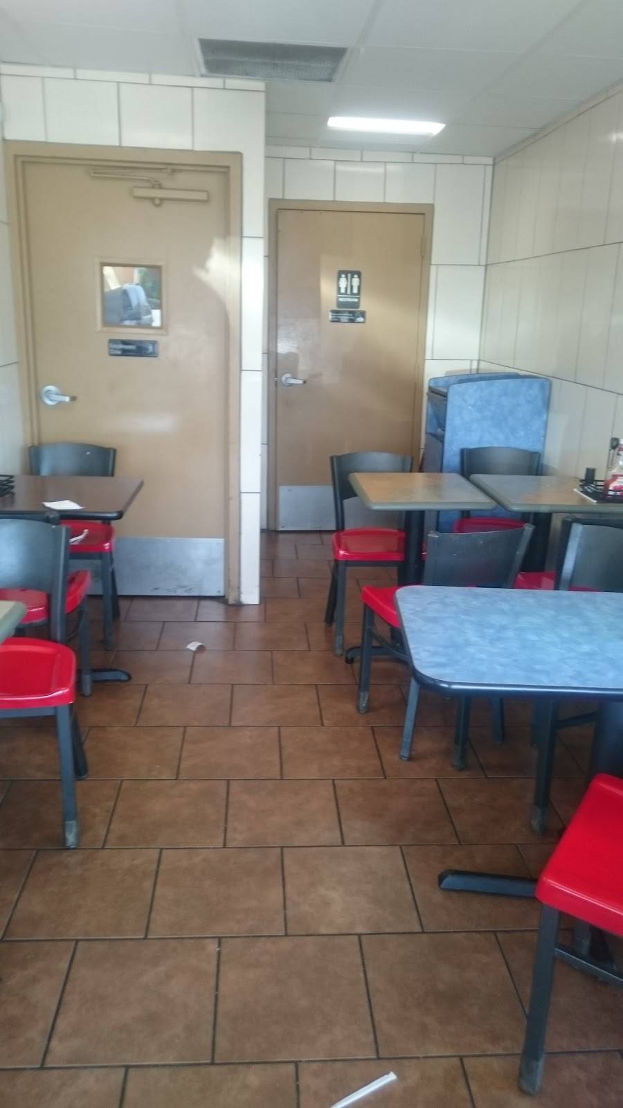 Lisas Chicken | restaurant | 1201 E Berry St, Fort Worth, TX 76110, USA | 8179271770 OR +1 817-927-1770