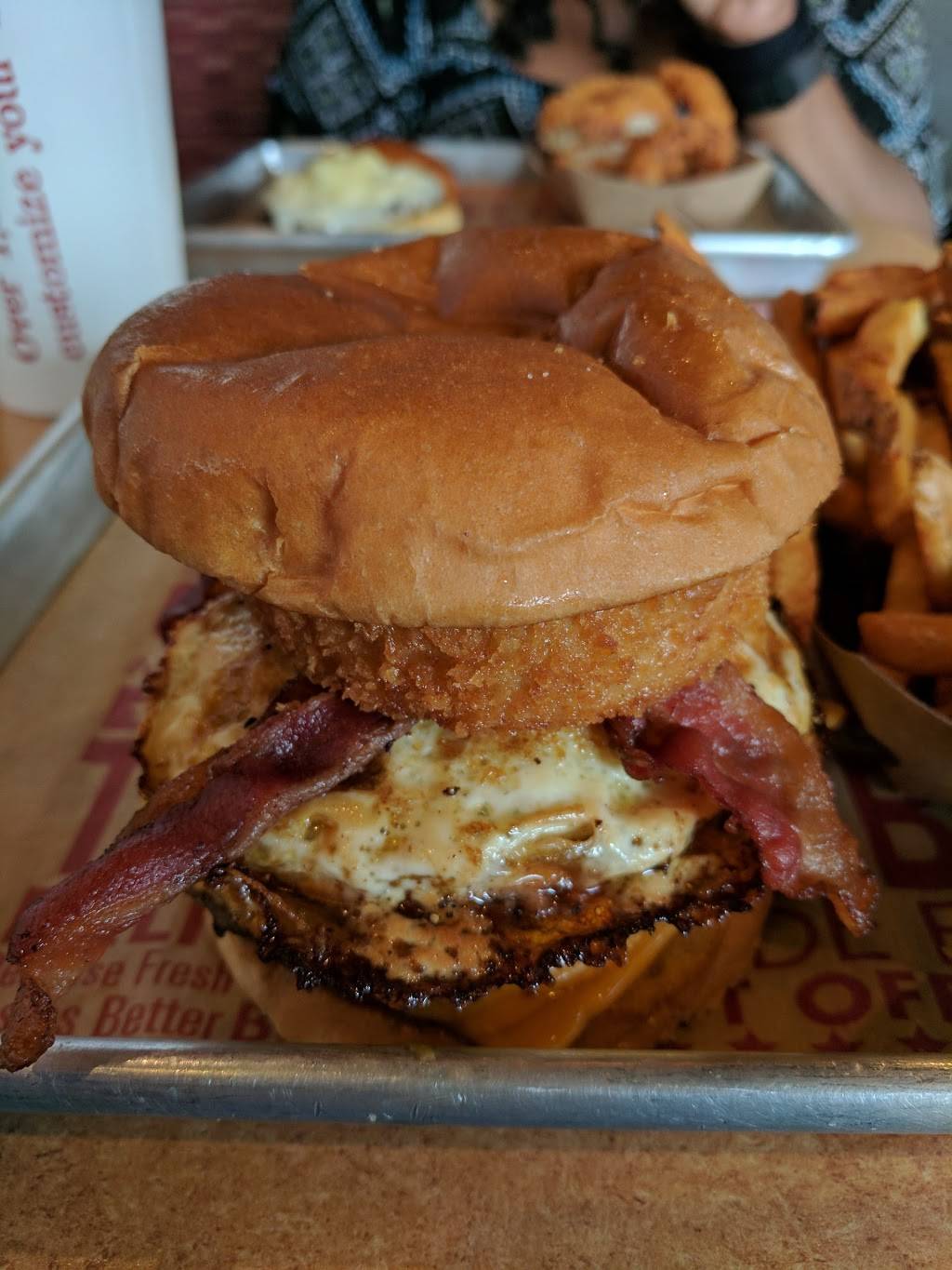 Cheeseburger Bobbys | restaurant | 5975 Roswell Rd a107, Sandy Springs, GA 30328, USA | 4046002484 OR +1 404-600-2484