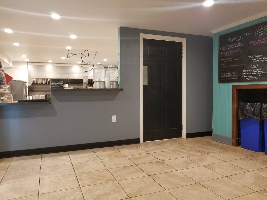Ikes Signature Sandwiches | restaurant | 1000 Charles St, Fredericksburg, VA 22401, USA | 5403704106 OR +1 540-370-4106