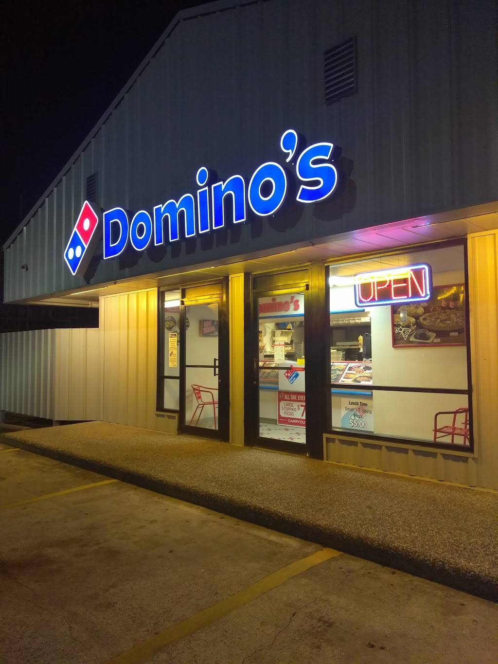 Dominos Pizza | meal delivery | 4101 Main Ave, Groves, TX 77619, USA | 4099620505 OR +1 409-962-0505