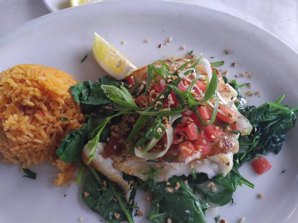 Half Moon | restaurant | 1 High St, Dobbs Ferry, NY 10522, USA | 9146934130 OR +1 914-693-4130