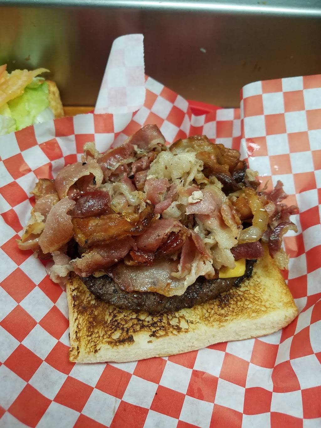 Wally Burger | restaurant | 10222 N 43rd Ave #7, Glendale, AZ 85302, USA | 6239345050 OR +1 623-934-5050