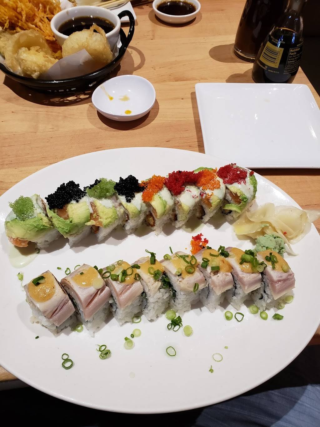 Sushi Zushi | restaurant | 18720 Stone Oak Pkwy #154, San Antonio, TX 78258, USA | 2105456100 OR +1 210-545-6100