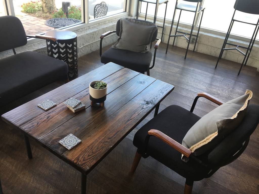 The Coffee Snob | cafe | 201 W Main St, Leesburg, FL 34748, USA | 3524604570 OR +1 352-460-4570