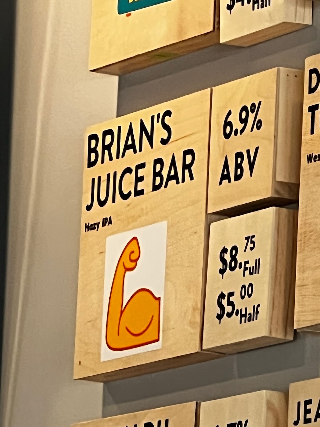 Beachwood Pizza & Beer | restaurant | 5205 Warner Ave, Huntington Beach, CA 92649, USA | 6573012063 OR +1 657-301-2063