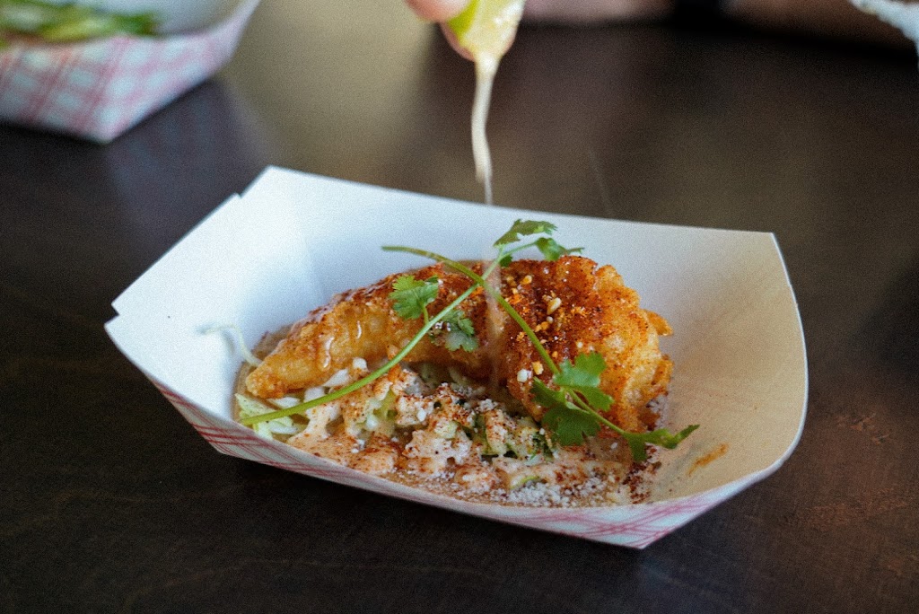 Shootz Fish And Beer | restaurant | 602 S Tremont St STE 101, Oceanside, CA 92054, USA | 7606963524 OR +1 760-696-3524