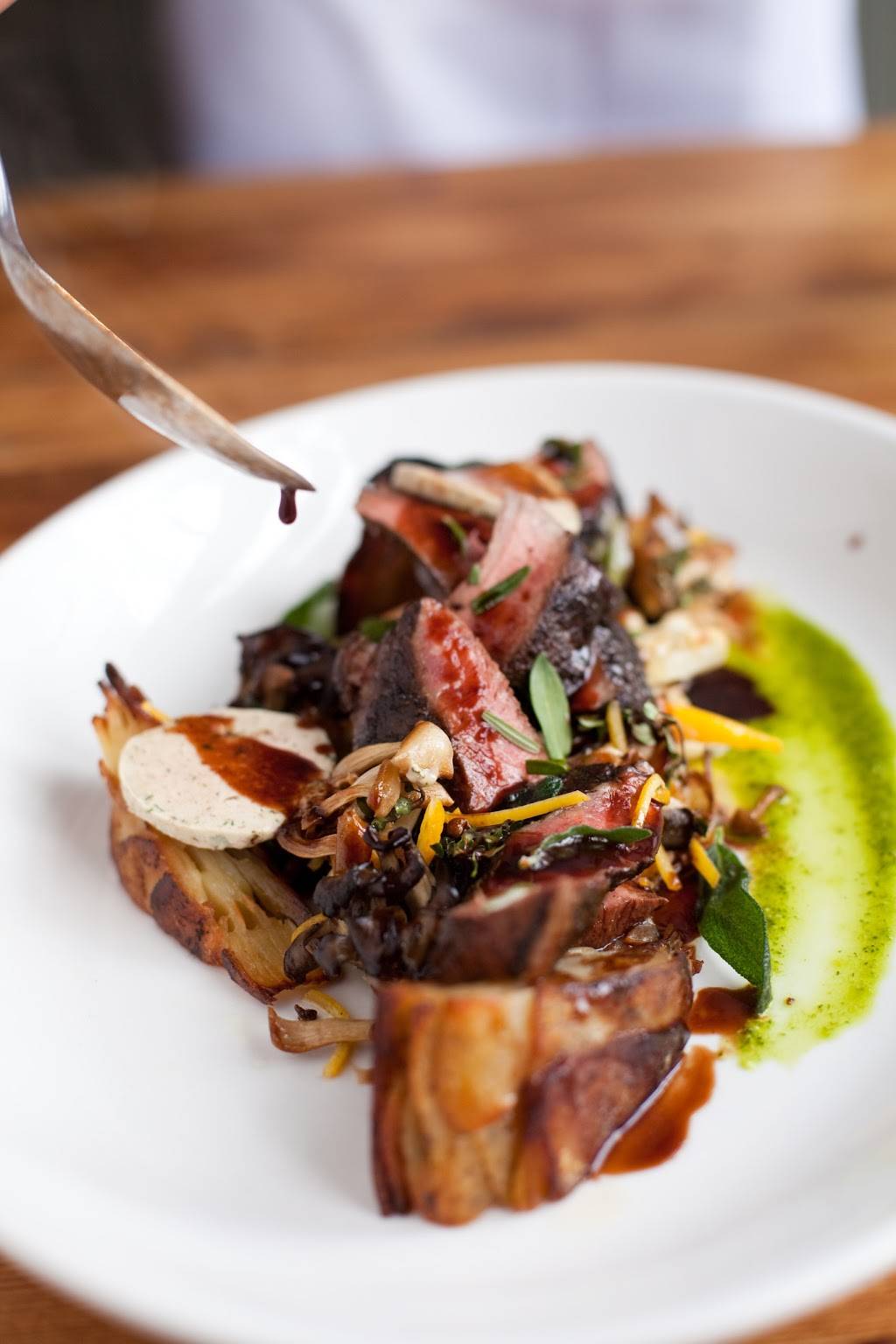 Pinpoint Restaurant | restaurant | 114 Market St, Wilmington, NC 28401, USA | 9107692972 OR +1 910-769-2972