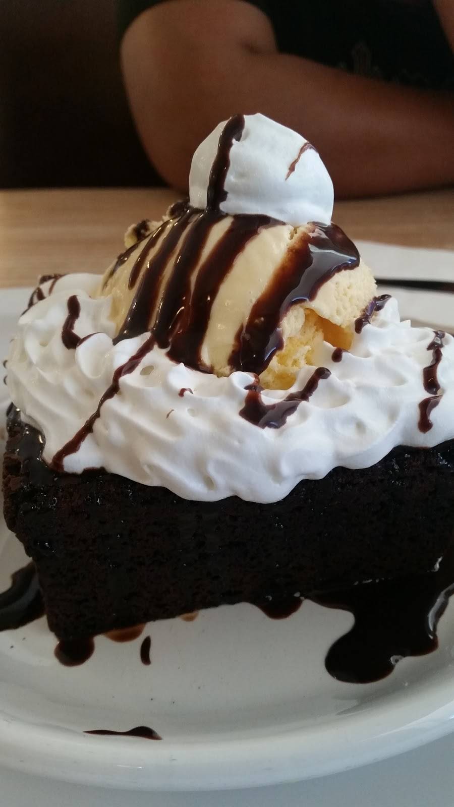 Ricks Roadside Cafe | restaurant | 3281 CA-138, Pinon Hills, CA 92372, USA | 7608688863 OR +1 760-868-8863