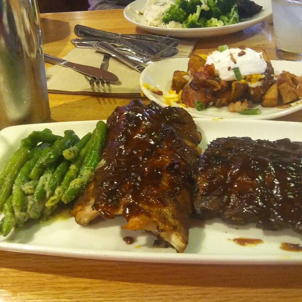 Applebees Grill + Bar | restaurant | 17771 Southpark Center, Strongsville, OH 44136, USA | 4405725292 OR +1 440-572-5292